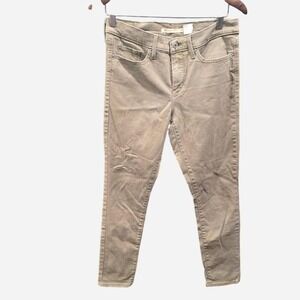 Women's green Levi skinny leg pants size 28 (s3)